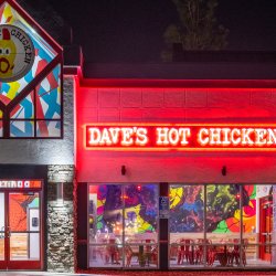 Azzurri confirms European rollout of Dave's Hot Chicken